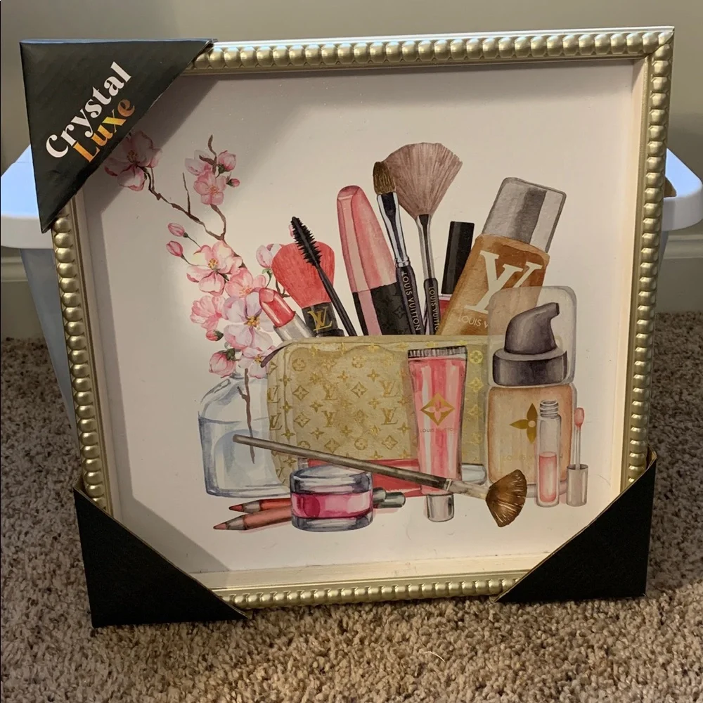 FASHION INSPIRED Makeup Bag Picture with Gold Frame